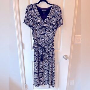 Connected Apparel Black and Tan Dress Size 12